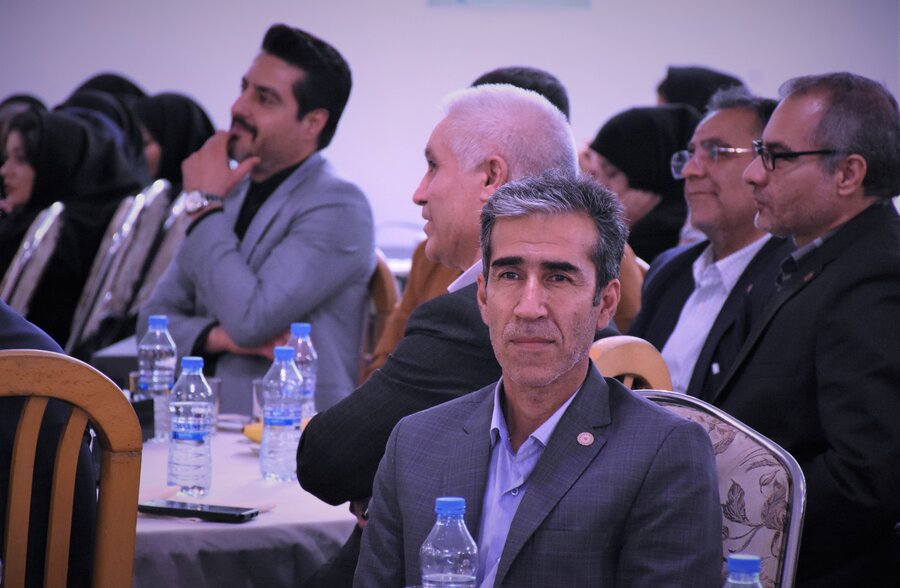 روز روانشناس و مشاور - 1404 روز روانشناس و مشاور - 1404