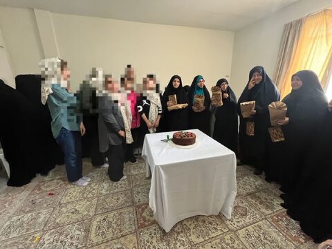 برپایی مراسم گرامیداشت روز دختر در اورژانس اجتماعی نجات بهزیستی شهرستان کرج