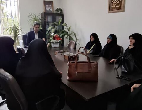 کرج | برپایی مراسم گرامیداشت روز دختر در اورژانس اجتماعی نجات بهزیستی شهرستان کرج
