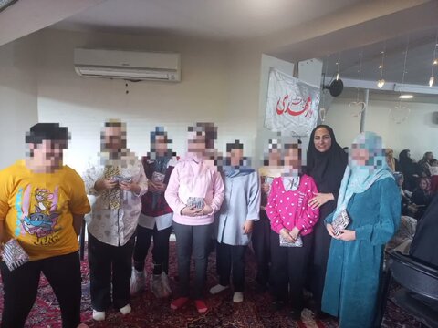 جشن روز دختر به مناسبت ولادت حضرت معصومه (س) در کرج برگزار شد