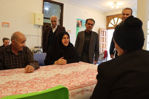 گزارش تصویری| بازدید و دلجویی از سالمندان