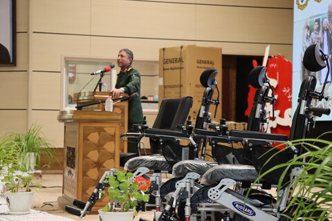 گزارش تصویری| آیین اهدای ویلچرهای برقی به توان خواهان تحت پوشش بهزیستی استان اردبیل