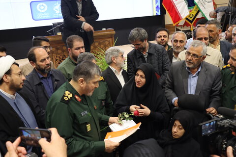 گزارش تصویری| آیین اهدای ویلچرهای برقی به توان خواهان تحت پوشش بهزیستی استان اردبیل