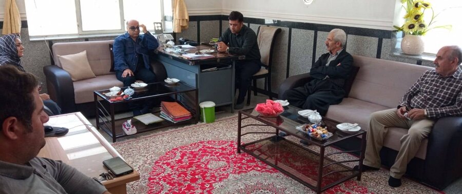 برگزاری جلسه مشترک تیم مراقبت و هیئتمدیره خانه امین مهاباد با حضور رئیس بهزیستی برگزاری جلسه مشترک تیم مراقبت و هیئتمدیره خانه امین مهاباد با حضور رئیس بهزیستی
