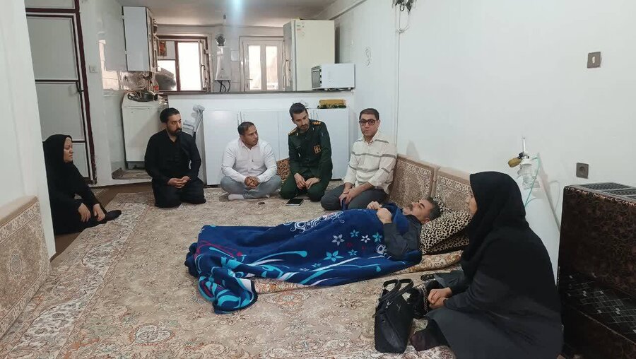بازدید میدانی برای همدلی ؛ ارزیابی نزدیک از وضعیت مددجویان سردشت توسط مسئولان شهرستانی بازدید میدانی برای همدلی ؛ ارزیابی نزدیک از وضعیت مددجویان سردشت توسط مسئولان شهرستانی