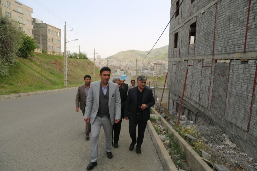 بازدید مسئولان از پروژه در حال ساخت خانه نگهداری کودکان بی سرپرست سنندج