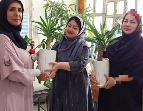 جشنی صمیمی به مناسبت روز روان‌شناس و روز معلم برگزار شد