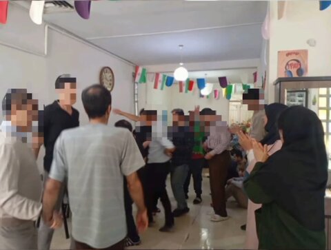 جشنی صمیمی به مناسبت روز روان‌شناس و روز معلم برگزار شد