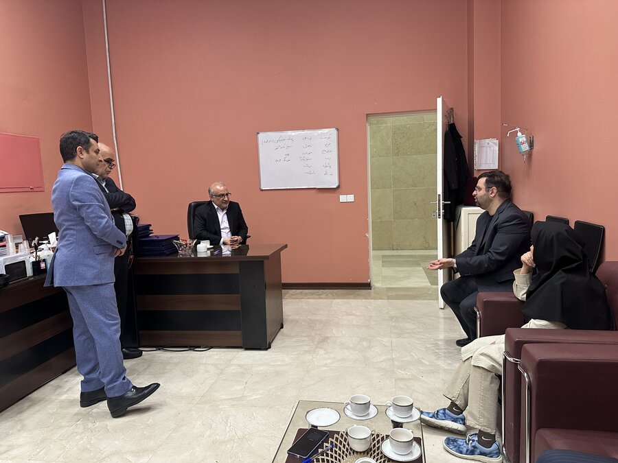 بازدید رئیس منطقه ۱ و بازرس کل استان تهران از شیرخوارگاه شبیر؛ تأکید بر نقش حمایتگرانه بهزیستی در تربیت و توانمندسازی نسل آینده
