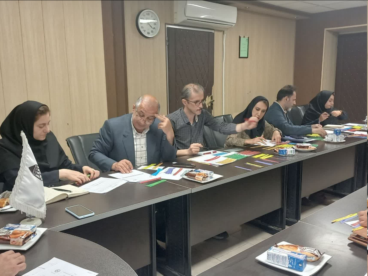 از برگزاری اولین انجمن ادبی و موسیقی بنیاد فرزانگان برنادلان تا اتاق فکر تخصصی "همدان، شهر دوستدار سالمند" / اجرای طرح پژوهشی شهر دوستدار سالمند