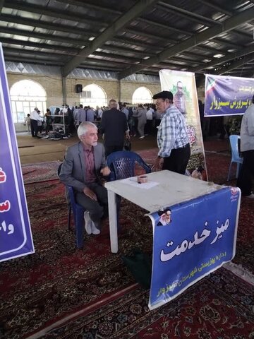 برگزاری میز خدمت بهزیستی سبزوار همزمان با هفته کرامت