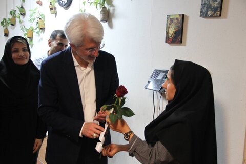 گزارش تصویری|تقدیر مدیر کل و معاون سلامت اجتماعی بهزیستی فارس از مشاوران و روانشناسان 1480