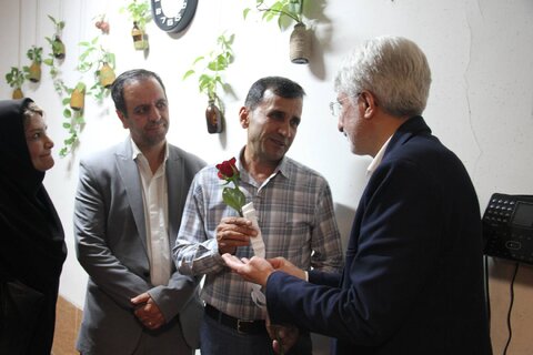 گزارش تصویری|تقدیر مدیر کل و معاون سلامت اجتماعی بهزیستی فارس از مشاوران و روانشناسان 1480