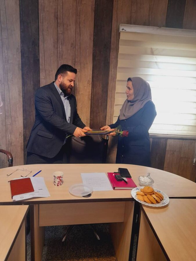 بهارستان| تقدیر رئیس بهزیستی شهرستان از همکاران روانشناس و مشاور