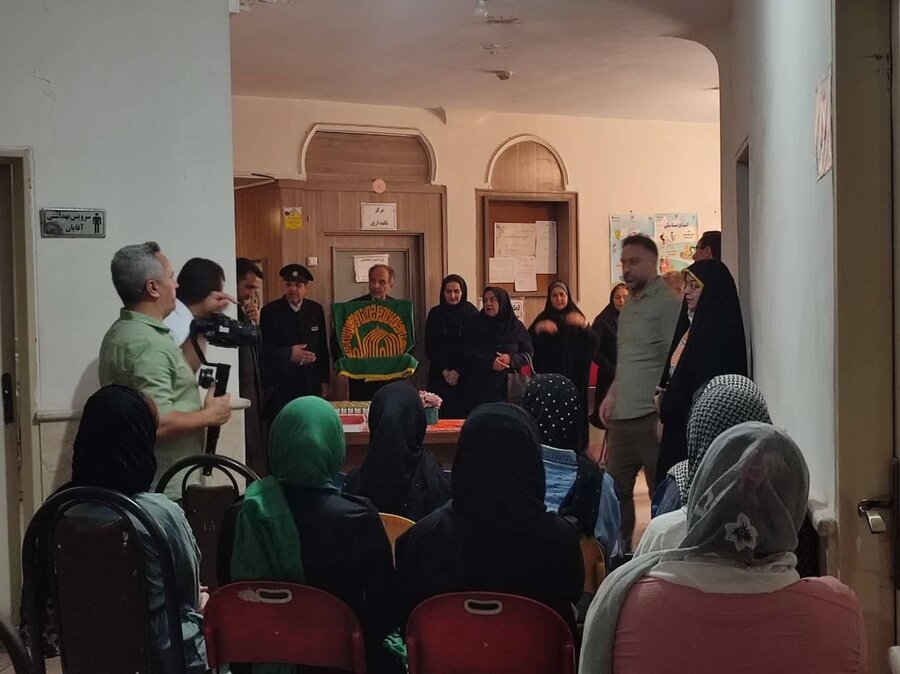 شهریار | آیین پرچم گردانی حرم مطهر رضوی در مراکز تحت نظارت بهزیستی شهرستان