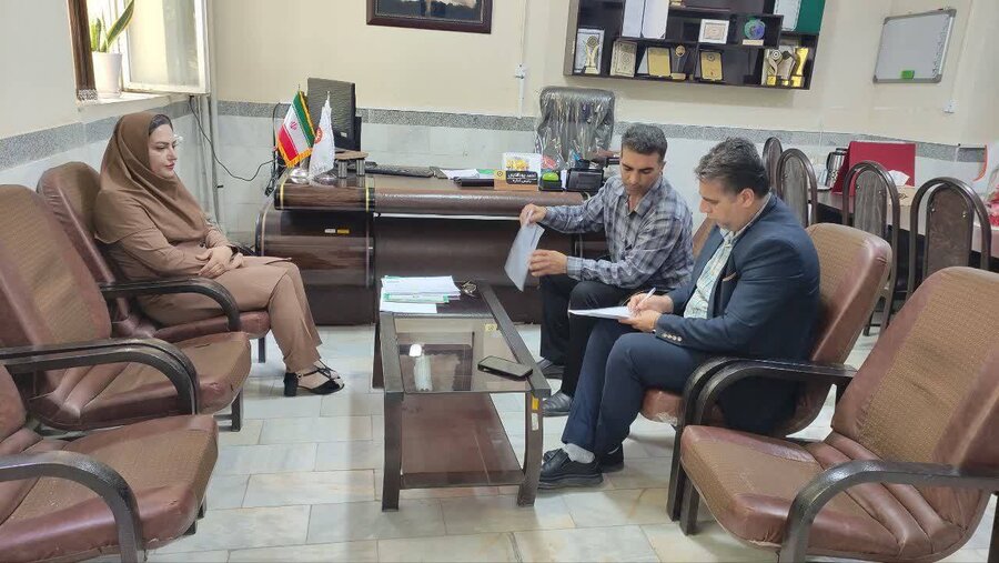 فیروزآباد |برگزاری جلسه هماهنگی بین بهزیستی و نیروی انتظامی فیروزآباد جهت بررسی دستورالعمل‌های معافیت سربازی معلولان 