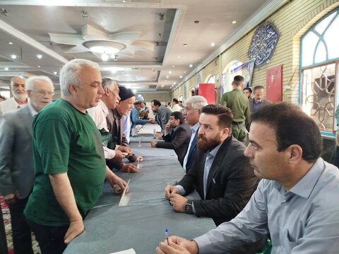 بهارستان | حضور در آئین عبادی سیاسی نماز جمعه به مناسبت گرامیداشت دهه کرامت