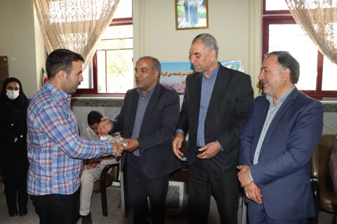 مرکزی