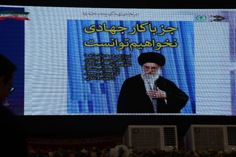 واگذاری ۴۸ ویلچر برقی به معلولان تحت پوشش بهزیستی استان بوشهر با مشارکت قرارگاه بسیج سازندگی سپاه