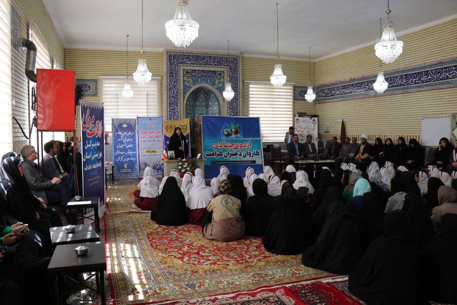 برگزاری اردوی جهادی «کاروان دختران کرامت» در روستای جارچیلوی شهرستان ارومیه