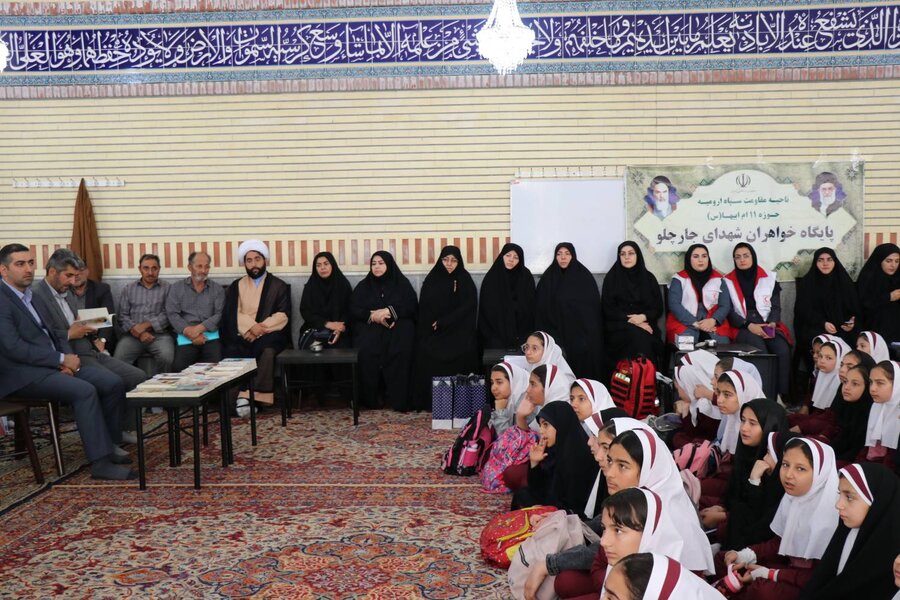 برگزاری اردوی جهادی «کاروان دختران کرامت» در روستای جارچیلوی شهرستان ارومیه