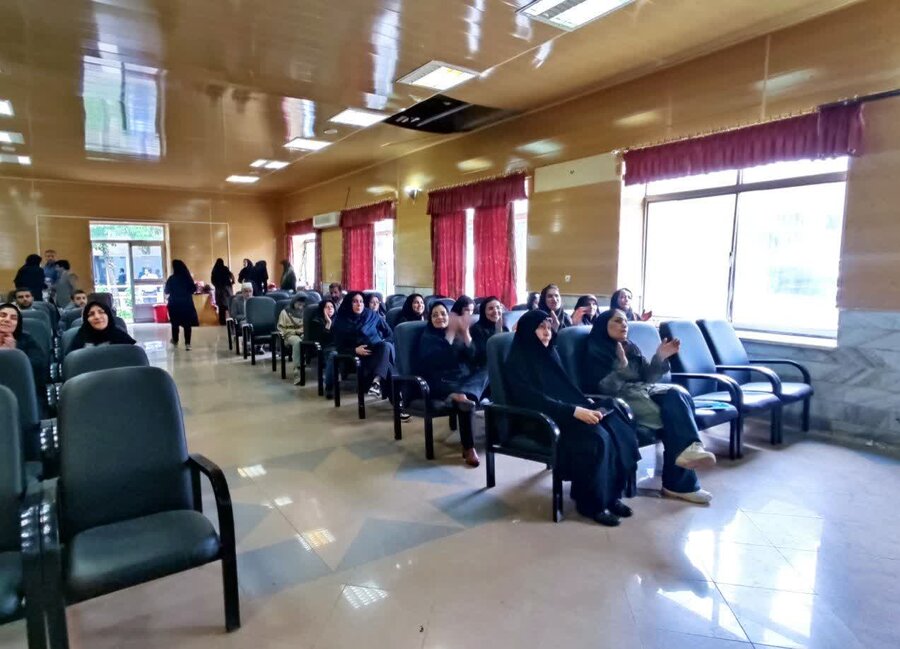 جشن دهه کرامت در بهزیستی استان گلستان برگزار شد.