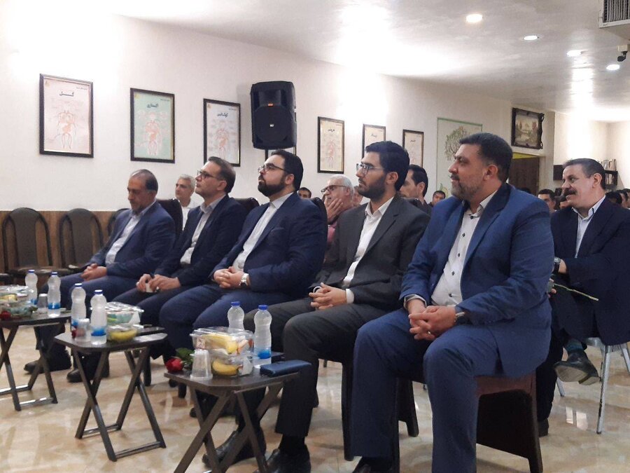 ورامین | آئین پرچم گردانی حرم رضوی  در کمپ دنیای نو