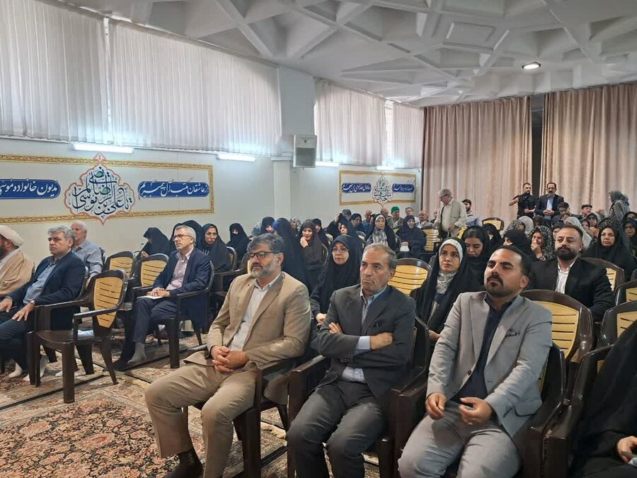 برگزاری همایش  آشنایی با زندگی سالمندی در قم

