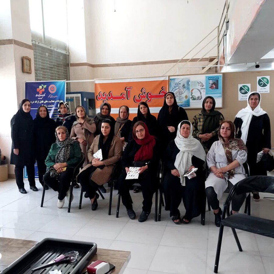کارگاه آموزشی پیشگیری از آسیب‌های اجتماعی ویژه مادران در سقز برگزار شد
