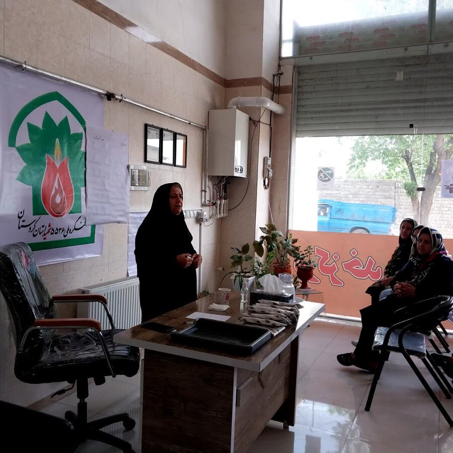 کارگاه آموزشی پیشگیری از آسیبهای اجتماعی ویژه مادران در سقز برگزار شد