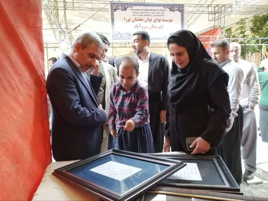 نمایشگاه دستاوردهای هنری و صنایع دستی توانخواهان کردستان در مریوان گشایش یافت
