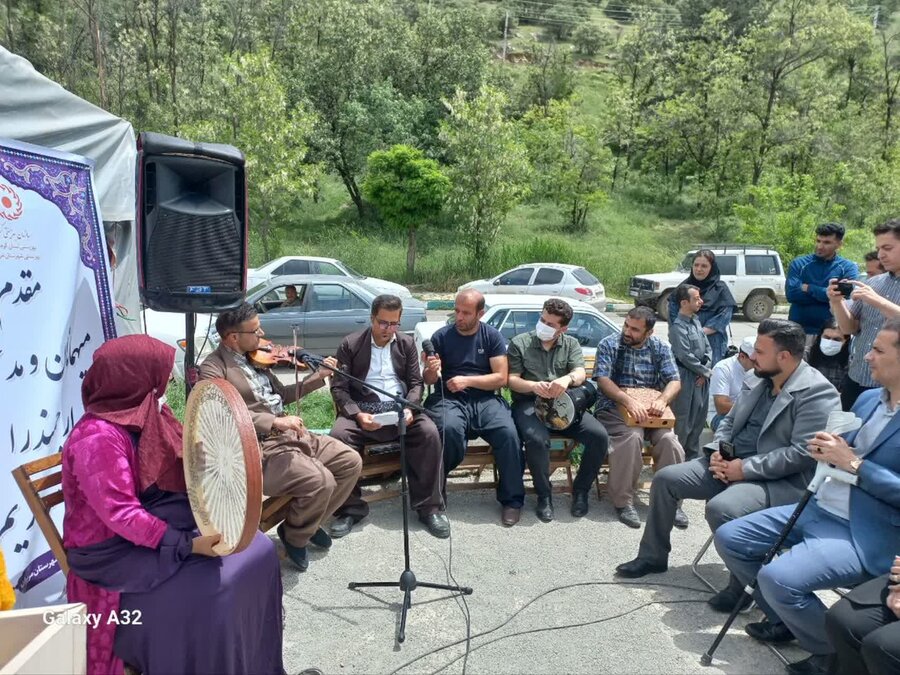 نمایشگاه دستاوردهای هنری و صنایع دستی توانخواهان کردستان در مریوان گشایش یافت