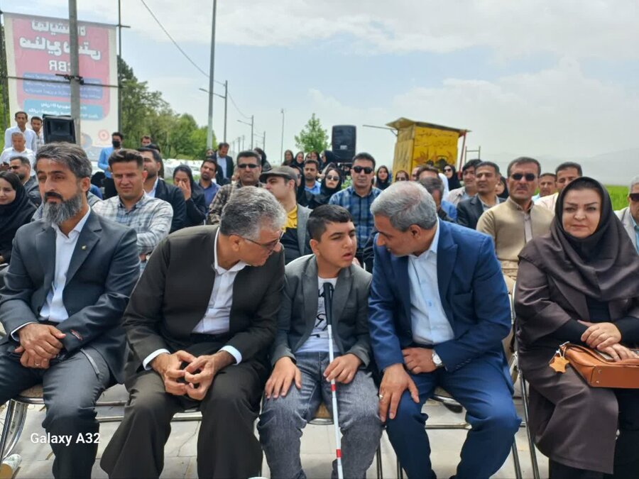 نمایشگاه دستاوردهای هنری و صنایع دستی توانخواهان کردستان در مریوان گشایش یافت