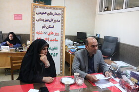 ملاقات مردمی مدیر کل بهزیستی قم با هدف رسیدگی مستقیم به مشکلات مددجویان