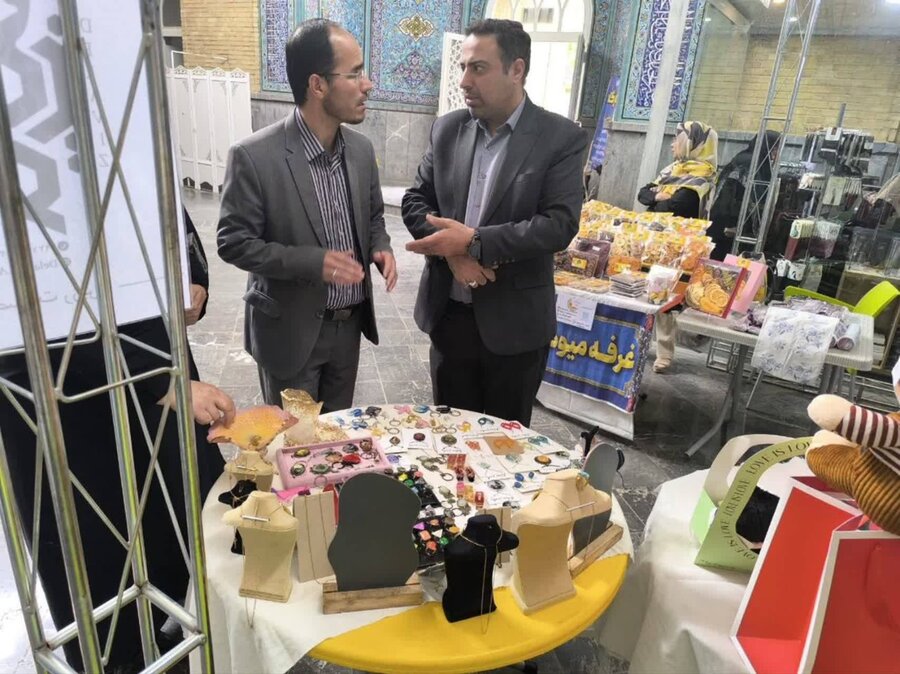 دماوند | بازدید مسئولان شهرستان از نمایشگاه موقت مشاغل خانگی در منطقه گیلاوند