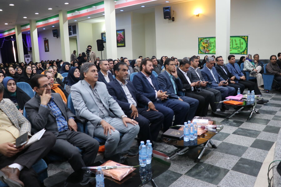 روانشناسان و مشاورین نقشی تعیین کننده در سلامت اجتماعی جامعه ایفا می کنند