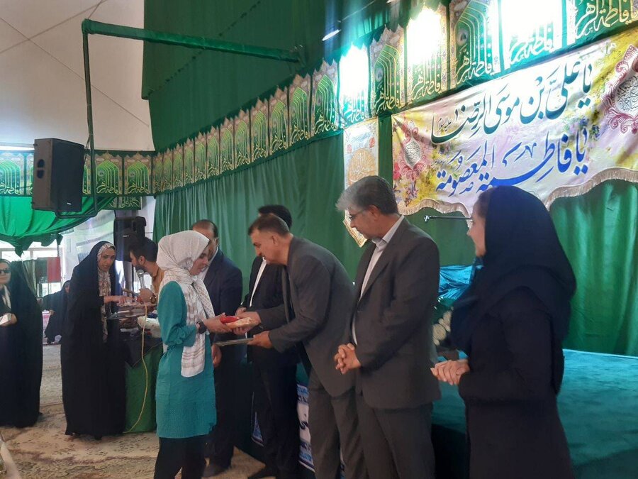 ورامین | تقدیر از دختران کم‌توان ذهنی  مرکز اموزشی روزانه ریحانه