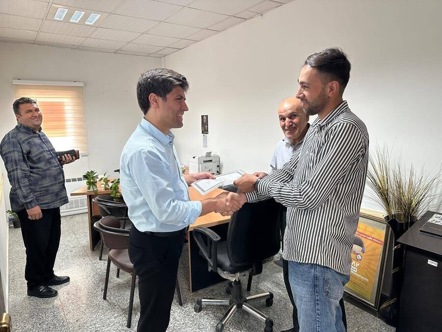 بهارستان | تقدیر از نیروهای خدماتی به مناسبت هفته کار و کارگر