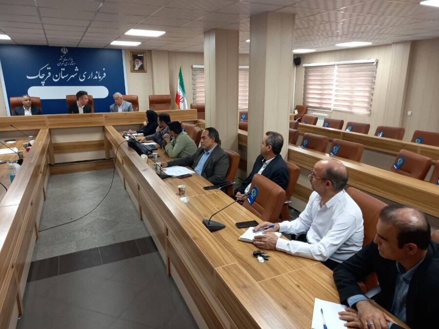 قرچک | جلسه مناسب سازی اماکن اداری برای استفاده از معلولین و توانخواهان