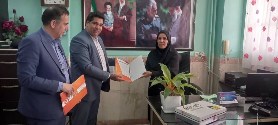 ملارد | برگزاری مراسم تجلیل از معلمان مدارس  شهرستان