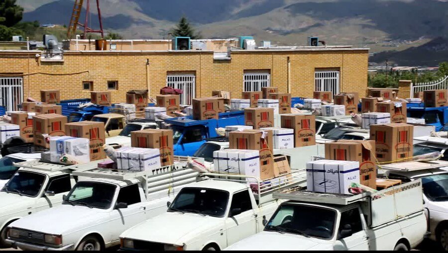 اهدای ۶۲ سری جهیزیه به زوجهای تحت پوشش بهزیستی کردستان در دهه کرامت