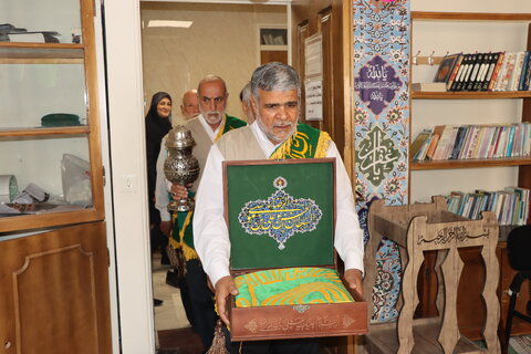 گزارش تصویری ا  آیین پرچم‌گردانی و گرامیداشت میلاد امام رضا (ع)