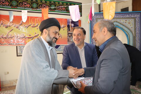 گزارش تصویری ا  آیین پرچم‌گردانی و گرامیداشت میلاد امام رضا (ع)
