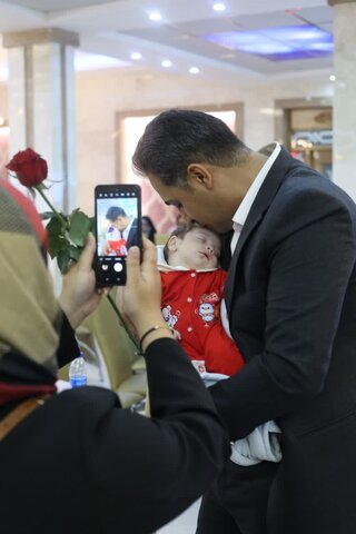 آئین واگذاری همزمان 30 کودک به خانواده های فرزندپذیر