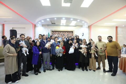 آئین واگذاری همزمان 30 کودک به خانواده های فرزندپذیر