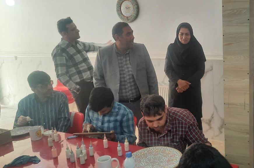 بازدید معاون توسعه کارآفرینی اشتغال و توانمندسازی از مرکز پیش حرفه وحرفه آموزی قدس پسران بالای ۱۴سال