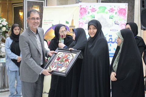 گزارش تصویری| دیدار خواهر و برادران مقیم مراکز بهزیستی البرز در مراسمی معنوی و خاطره‌انگیز