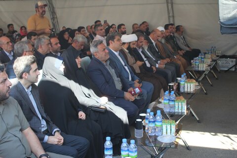 بازدید مدیرکل بهزیستی البرز از غرفه توانخواهان مرکز عرفان در نمایشگاه گل بهاره ساوجبلاغ