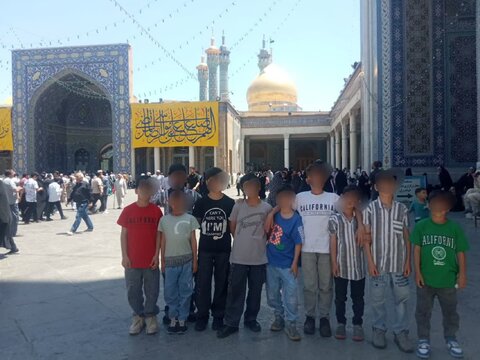 اردوی زیارتی یکروزه فرزندان خانه "آغوش مهربان منجی" به شهر مقدس قم