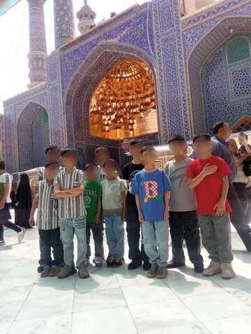 اردوی زیارتی یکروزه فرزندان خانه "آغوش مهربان منجی" به شهر مقدس قم